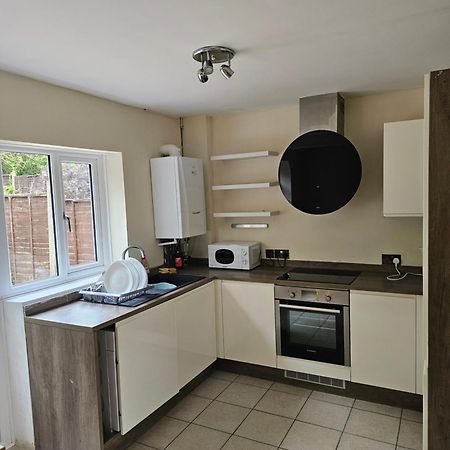 Linday'S Flat 2 Bedroom House 버밍엄 외부 사진
